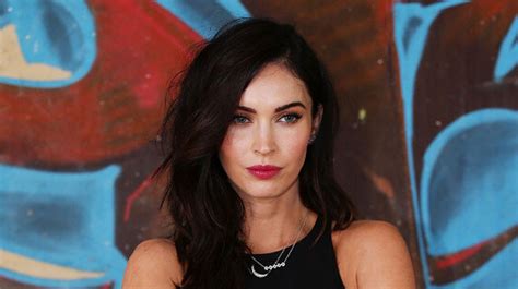Megan Fox Gets A Chic Hair Upgrade Huffpost Style