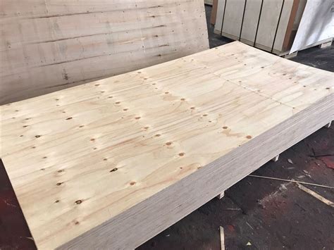 customized packing grade pine knotty plywood wholesale high quality xhwood