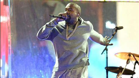Kanye West Bricht Bei Wahlkampfauftritt In Tränen Aus Wazde