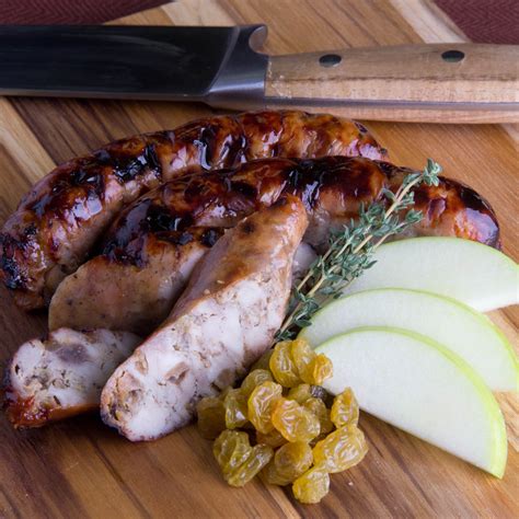 Apple chicken sausage is made with a few ingredients including chicken, dried apples and seasonings. SAUSAGE, APPLE RAISIN CHICKEN 2 OZ LINK NATURAL CASING RAW FROZEN VACUUM-PACK - 8/16 OZA - Food ...