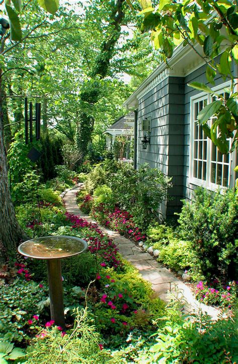 90 Beautiful Side Yard Garden Decor Ideas 76 Gardenyarddecor