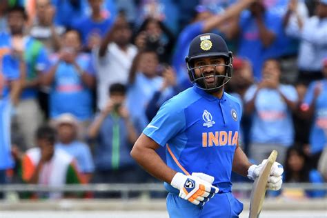 The wait to watch rohit sharma bat ends at noon tomorrow! World Cup 2019: Rohit Sharma can break these three records against Sri Lanka