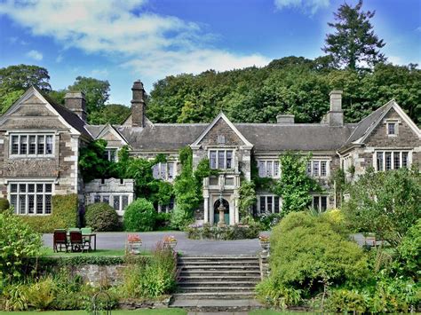 These 10 English Manor Hotels Will Fulfill Your Downton Abbey Dreams