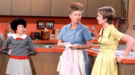 6 Things We Learned From Alice On The Brady Bunch