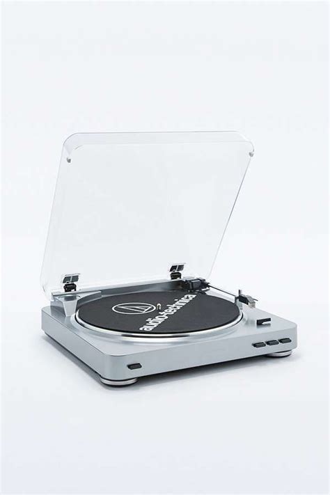 Fully automatic belt drive turntable. Audio-Technica AT-LP60 Silver Vinyl Record Player (met ...