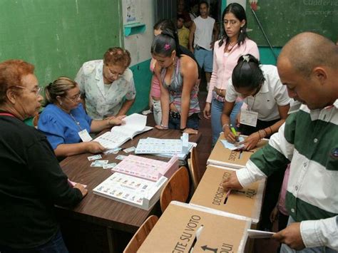 Ticos podrán votar en otros 42 países en próximas elecciones La Nación