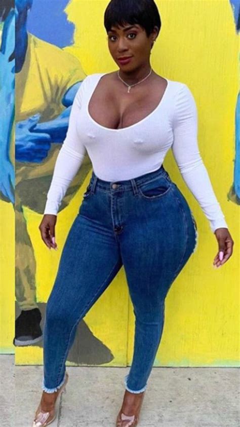 Pin By Frizzelltillman On Pretty Pics Curvy Women Jeans Curvy Girl Outfits Thick Girls Outfits