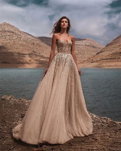 Gold Wedding Gowns For Bride Who Wants To Shine In 2021 Wedding