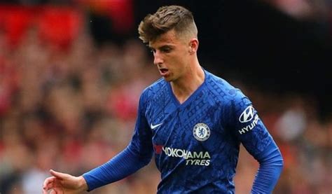 He plays as a midfielder. Mason Mount: Who Is He? Biography, Net Worth, Career, 6 Other Facts
