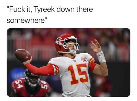 Highlight Mahomes Rolls Out And Finds Tyreek Hill On Th Down R Nfl