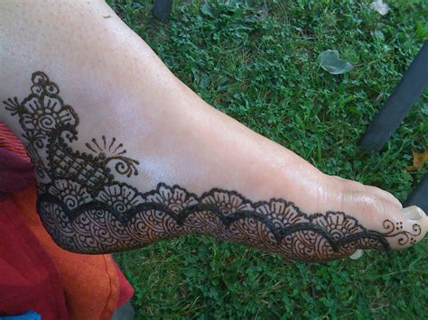 get some traditional henna designs ideas for feet mehndi designs for feet easy to apply