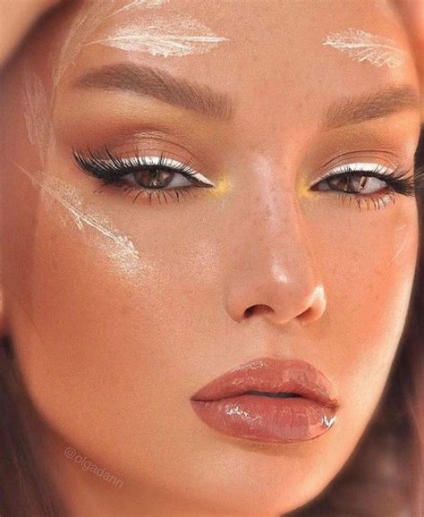 The White Eyeliner Makeup Trend Is A Must Try This Summer No Eyeliner Makeup White Eyeliner