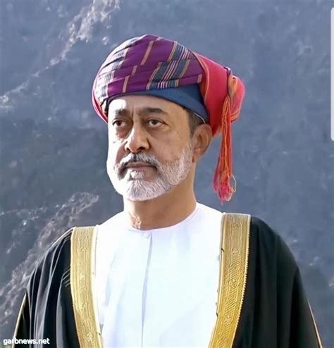 سلطان عمان يأمر بإلغاء جميع ألقابه. - غرب الإخبــارية