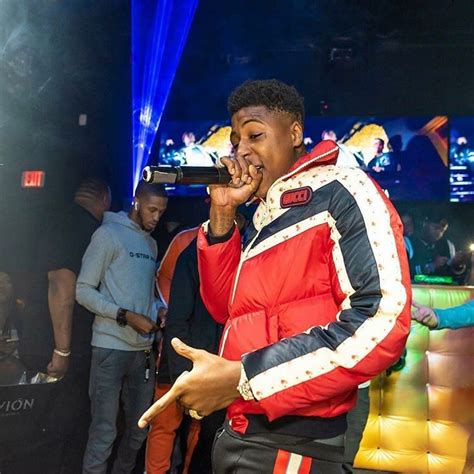 Nba Young Boy Gang Signs Nba Youngboy Live And Die By Nbayongboyz