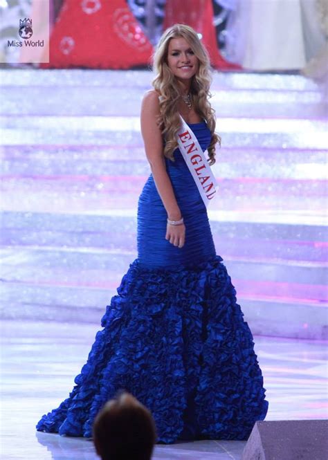 28 Stunning Dresses From Miss World 2013