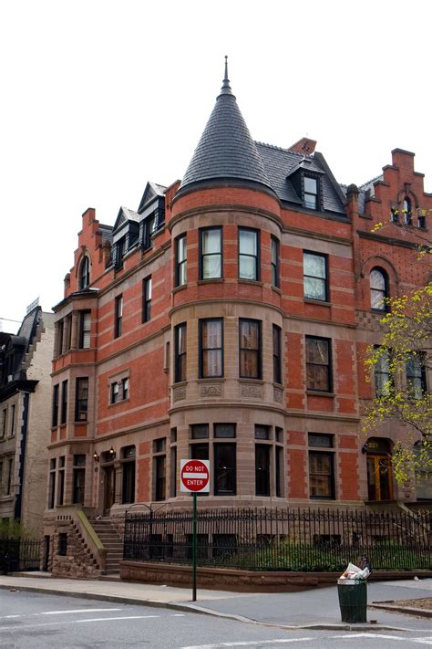 12 Real Life Nyc Homes From Your Favorite Tv Shows And Films