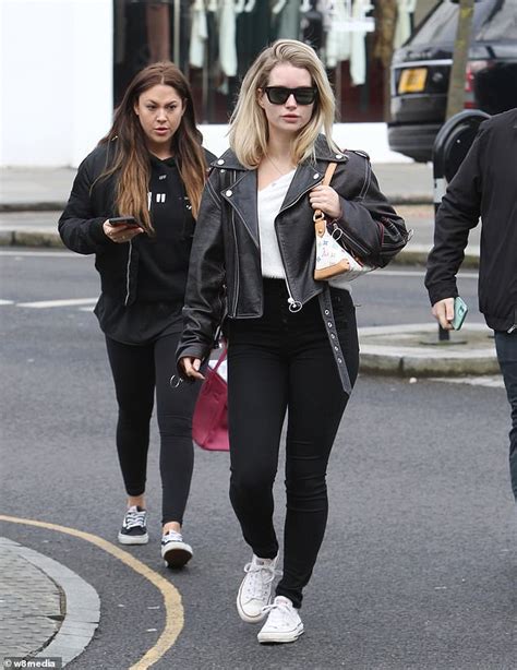 Lottie Moss Goes Make Up Free To Treat Herself To A Bespoke Facial In