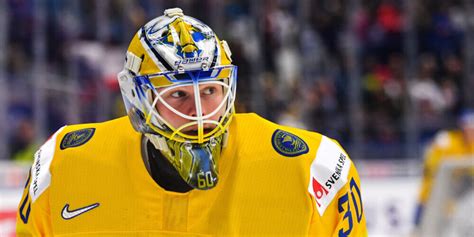 Sveriges jvm hockey 2020 matcher i tjeckien? Junionkronornas lineup mot Tjeckien - 2021 - VMhockey.se