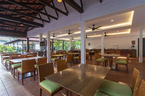 08.01.2021 · puteh beach bar, kuantan: SERVICES & AMENITIES - Dining Hotel - Adena Beach Resort