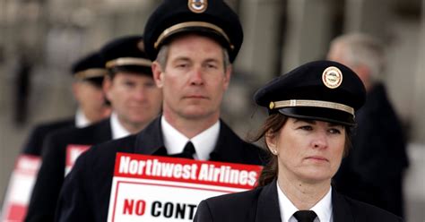 Northwest Airlines Pilots Reach Tentative Pact