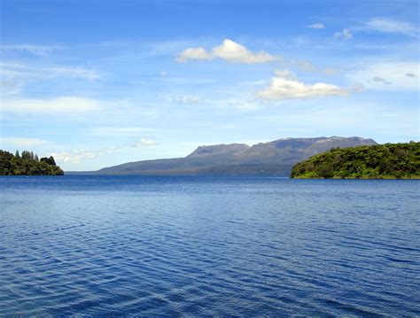 Lake Tikitapu One Of The Top Attractions In Rotorua New Zealand