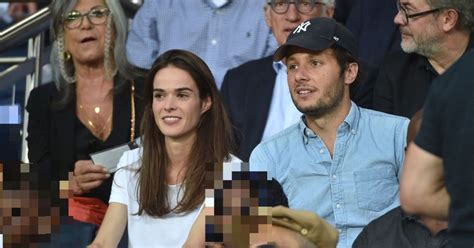 En plus des images de mariages et de lifestyle, vous trouverez tout un espace de conseils dédié aux questions d'organisation des photos le jour d'un mariage. Vianney et sa chérie Catherine Robert dans les tribunes ...