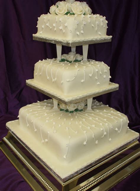 Check out these delicious wedding cakes as seen on modwedding to be inspired for your (almost too pretty to eat) wedding cake! Gallery | Bespoke Wedding & Celebration Cakes Angus | JM ...