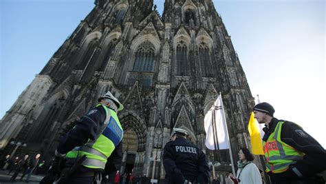18 Asylum Seekers Linked To New Year S Eve Attacks In Cologne