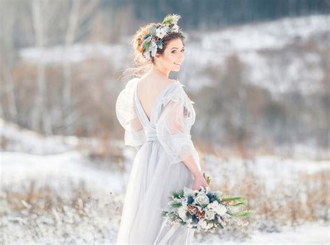 Die Schönsten Modelle Für Winterbräute Back Wedding Dress Wedding