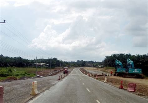 The first phase involves constructing the 706km highway in 35 packages, at a cost of rm15.272 billion. EXCLUSIVE 'Works Ministry always uses open-tender system ...