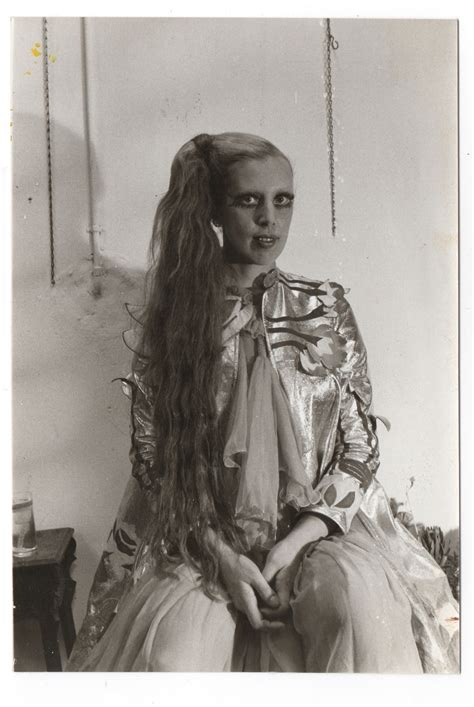 40 jaar na haar overlijden spreekt het fenomeen en levend kunstwerk nog steeds tot de verbeelding. Mathilde. - 'Mathilde, Muze, Mythe, Mysterie' - The ...