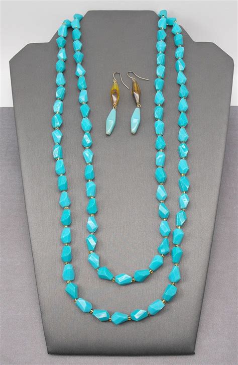 Mod 1960s Necklace Earrings Turquoise Blue Plastic Bead 54 Flapper
