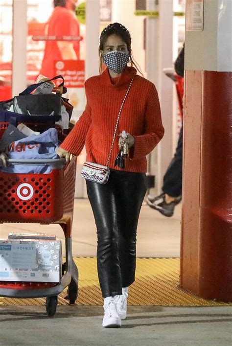 Jessica Alba In Leather Pants Goes Christmas Shopping At Target In Hollywood 18 Gotceleb