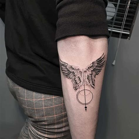 Aggregate 85 Angel Wings Tattoo Meaning Esthdonghoadian