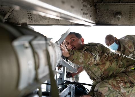 Raptor Weapons Load Teams Battle Eglin Air Force Base Article Display