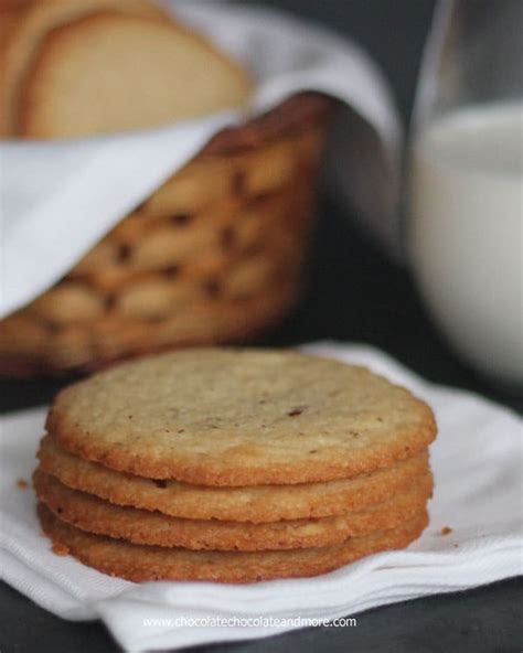 Crispy almond butter cookies 酥脆杏仁饼. Crisp Almond Cookies - Chocolate Chocolate and More!