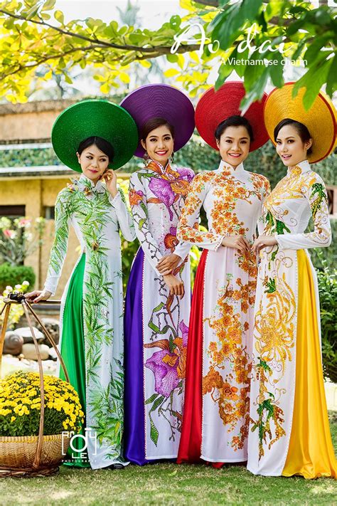 Ao Dai The Traditional Dress Of Vietnam Ao Dai Traditional Fashion