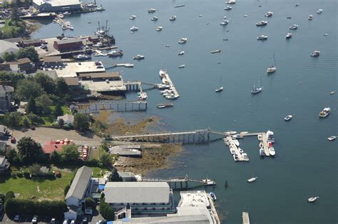 The Lobster Dock Restaurant And Marina In Boothbay Harbor Me United