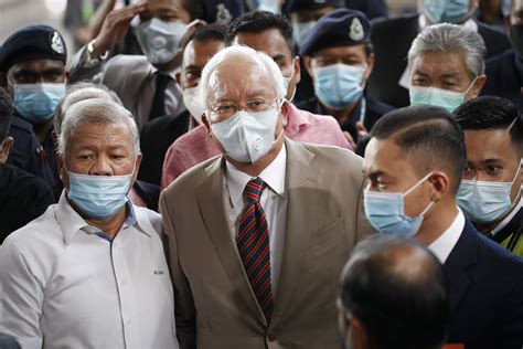 Malaysian Ex Pm Najib Given 12 Years In Jail In 1mdb Scandal