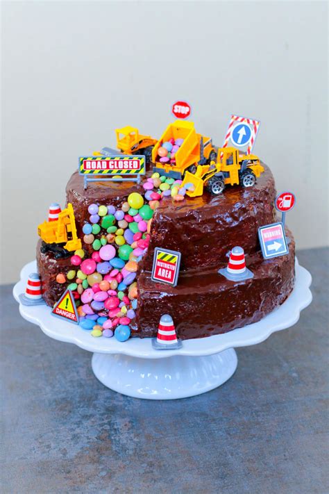 Check spelling or type a new query. Bagger Torte | Digger Cake - City Cupcakes ...