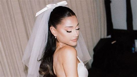 Ariana Grandes Wedding Hair And Makeup Look Was Iconic