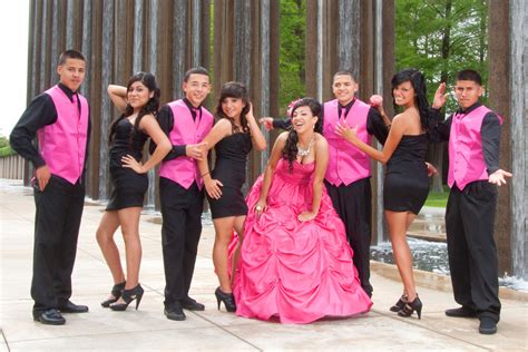 It's not too many, nor too few. Calling all Quinceañeras: for the Quince of your dreams ...