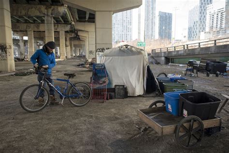Toronto Homeless Told To Leave Tent Cities Despite Fact Shelters