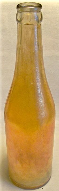 2500 Canada Dry Ginger Ale Carnival Glass Bottle Dry