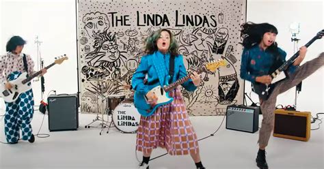 The Linda Lindas Rock Out In Oh Music Video Popsugar Entertainment Uk