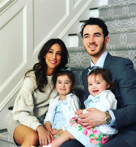 Kevin And Danielle With Their Two Daughters Valentina And Alena Brothers Wife Jonas Brothers