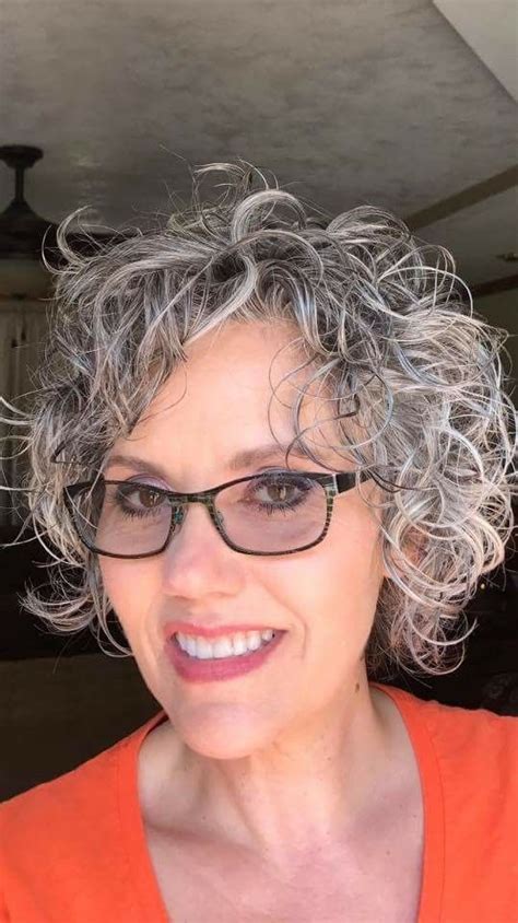 Cute Curly Hairstyle For Over 60 Women With Glasses And