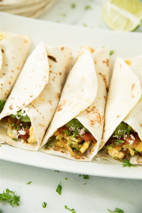 No matter how many times taco bell tries to pitch it as fourth meal, we'll take our mexican food for breakfast. Mexican Breakfast Tacos | Recipe | Food, Palestinian food ...