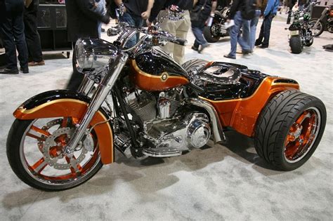 It consists of 1023 building blocks. Harley-Davidson Trike Picture - SM