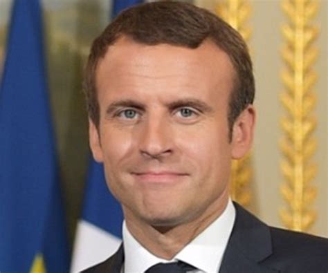 At 17, macron swore he would marry his beloved one when he would turn 30. Emmanuel Macron Biography - Facts, Childhood, Family Life & Achievements of French Politician